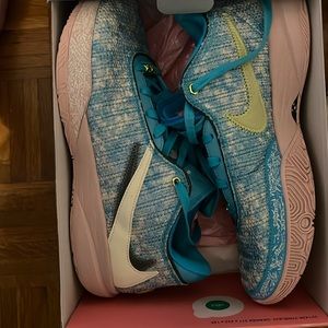 Lebron 20 all star sky blue